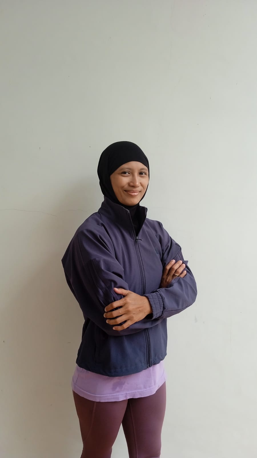 Coach Aci – instruktur Mat Pilates & Power Yoga di NIKIFIT